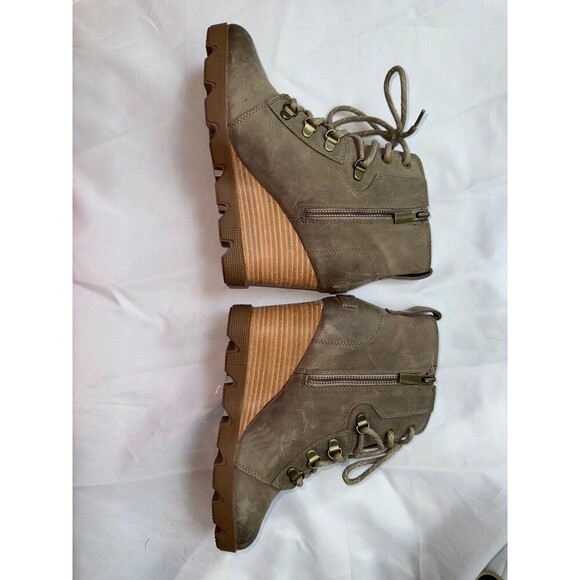 Sorel Joan uptown waterproof wedge lace bootie size 7.5 - Picture 6 of 10